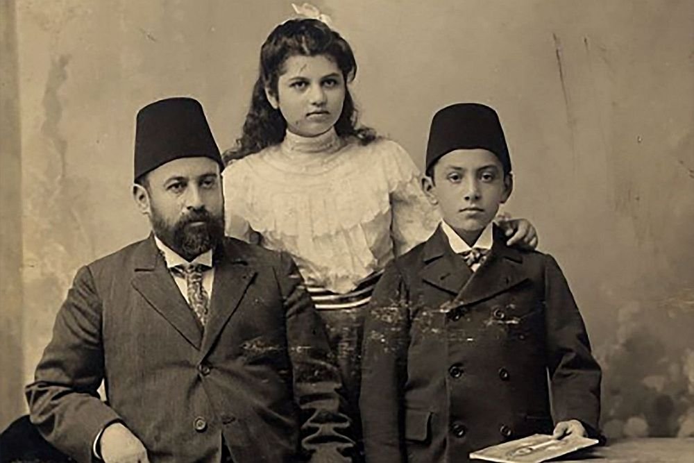 Faidi Alami and his children, Ni'mati and Musa, in Garabed Krikorian's studio in Jerusalem