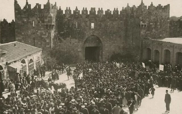 Palestinian Arabs gather at the Damascus Gate in Jerusalem Palestinian Arabs gather at the Damascus Gate in Jerusalem